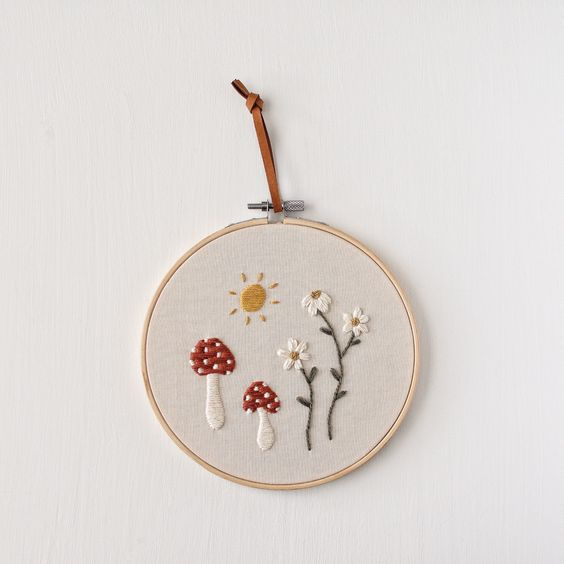 nature embroidery hoop design