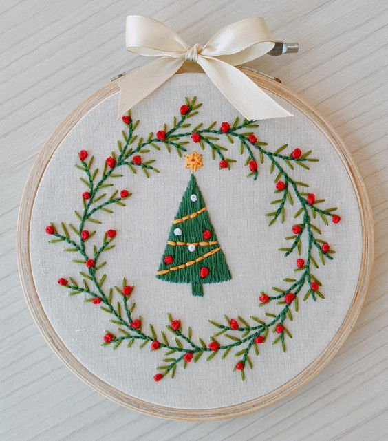 seasonal embroidery hoop design