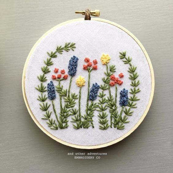 springtime embroidery hoop design